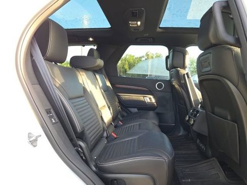 Used 2021 Land Rover Discovery S R-Dynamic AWD/4WD image 10