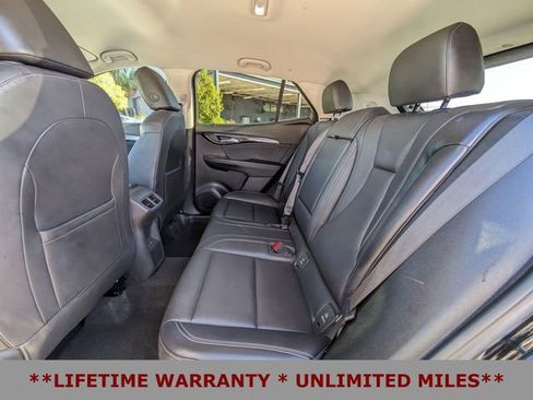 Used 2024 Toyota Corolla Cross LE image 6