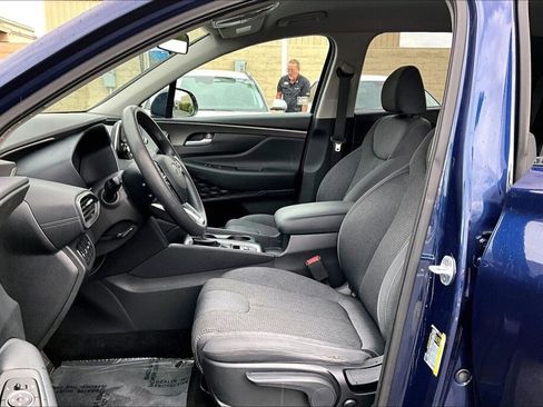 Used 2019 Hyundai Santa Fe SE image 14
