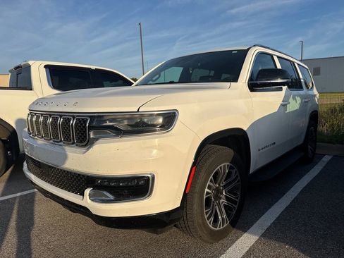 Used 2023 Jeep Wagoneer 2WD w/ Premium Group I image 1