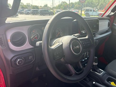 Used 2024 Jeep Wrangler Unlimited Sport AWD/4WD image 7