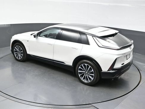 Certified 2024 Cadillac Lyriq Sport AWD/4WD image 37
