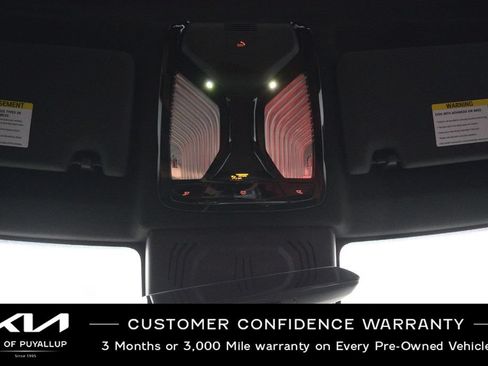 Used 2023 BMW M3 Competition w/ M Carbon Exterior Package AWD/4WD image 26