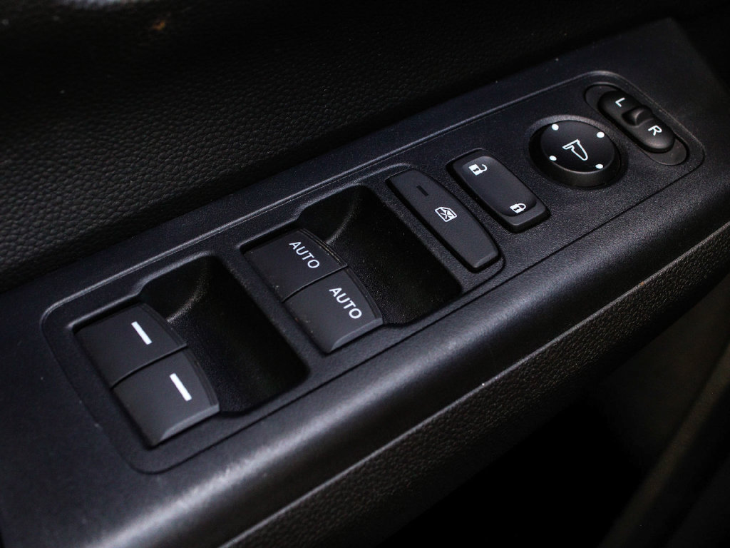 Used 2024 Honda CR-V EX image 10