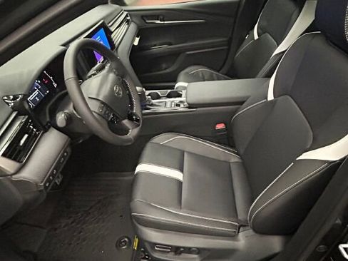 New 2026 Toyota Camry SE image 7