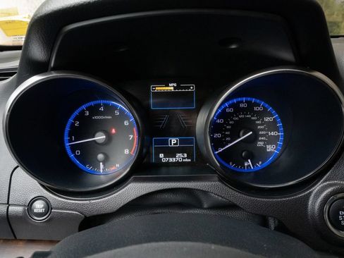 Used 2016 Subaru Outback 3.6R Limited AWD/4WD image 13