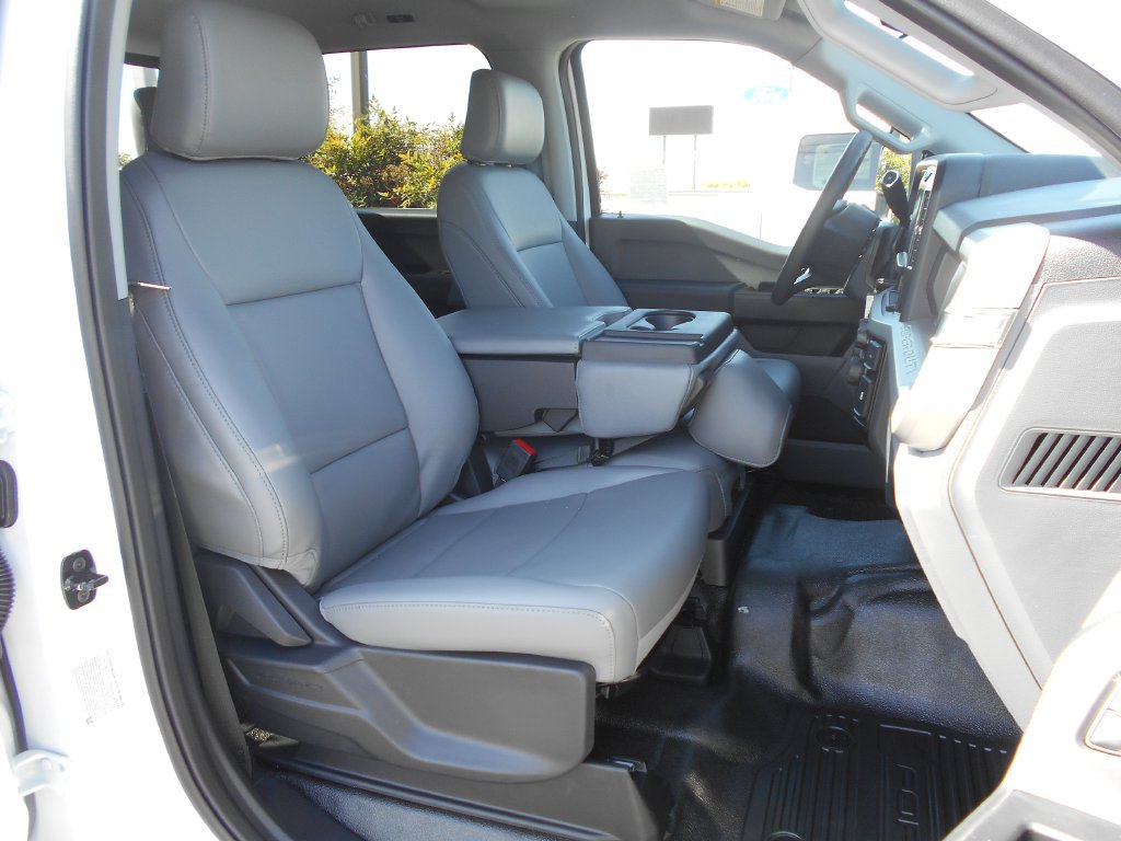 New 2026 Ford F350 XL w/ XL Chrome Package AWD/4WD image 2