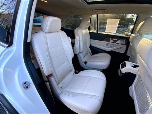 Certified 2022 Mercedes-Benz GLS 450 4MATIC image 16
