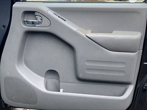 Used 2017 Nissan Frontier SV w/ SV Value Truck Package image 27