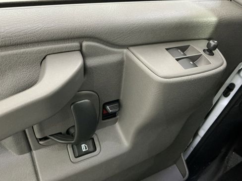 New 2026 Chevrolet Express 2500 image 23