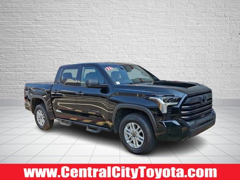 Used 2026 Toyota Tundra SR5 AWD/4WD image 1