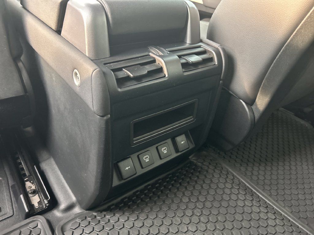 Used 2022 Land Rover Defender 90 S AWD/4WD image 21