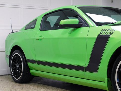Used 2013 Ford Mustang Boss 302 w/ Boss 302 Accessory Pkg image 18