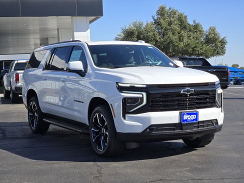 New 2026 Chevrolet Suburban RST w/ Comfort Package image 2