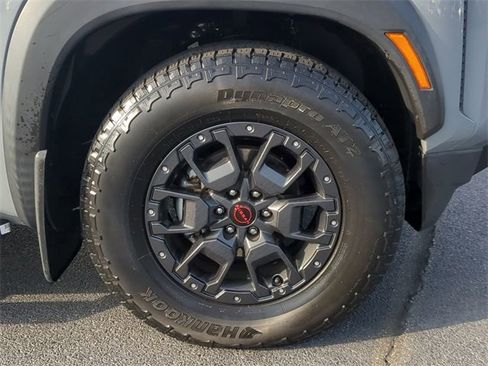 Used 2022 Nissan Frontier Pro-X w/ Pro-X Premium Package image 10