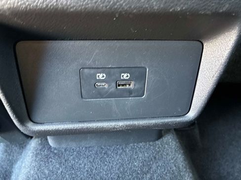 Used 2023 Nissan Rogue SV AWD/4WD image 14