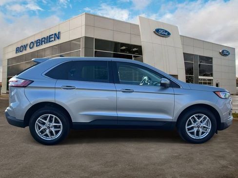 Certified 2022 Ford Edge SEL w/ Convenience Package image 6