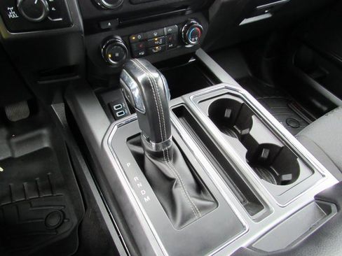 Used 2018 Ford F150 XLT w/ Equipment Group 302A Luxury image 21