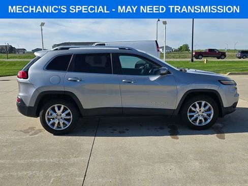 Used 2015 Jeep Cherokee Limited AWD/4WD image 14
