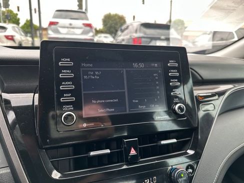 Used 2024 Toyota Camry SE FWD image 17