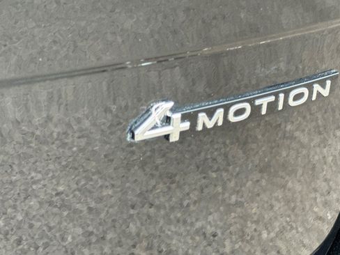 Used 2022 Volkswagen Tiguan S image 32