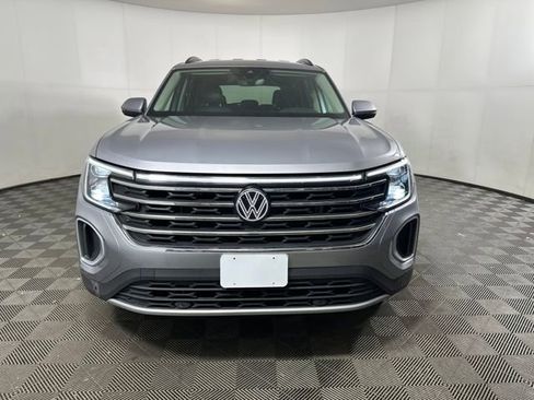 Used 2025 Volkswagen Atlas SE image 8