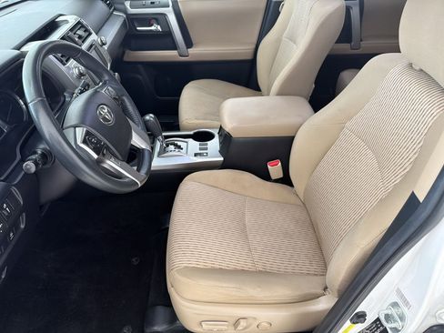 Used 2016 Toyota 4Runner SR5 RWD image 5