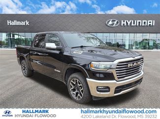 Used 2025 RAM 1500 Laramie video 1