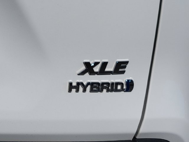 Used 2023 Toyota RAV4 XLE w/ XLE Grade Weather Package AWD/4WD image 12