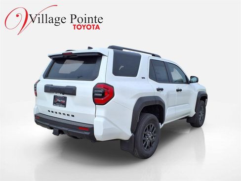 New 2026 Toyota 4Runner SR5 image 6