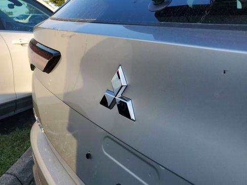 New 2026 Mitsubishi Outlander SEL image 10