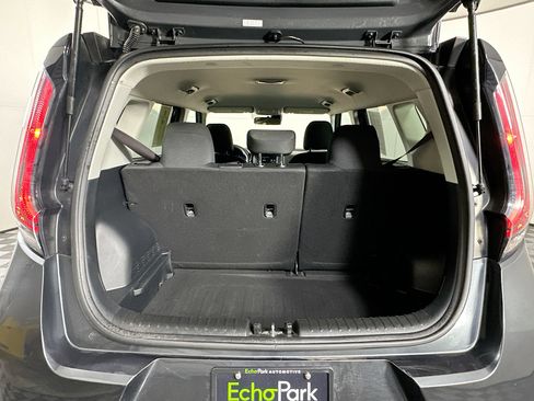 Used 2025 Kia Soul LX w/ LX Technology Package image 27
