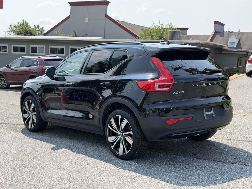 Used 2022 Volvo XC40 P8 Recharge Ultimate AWD/4WD image 21