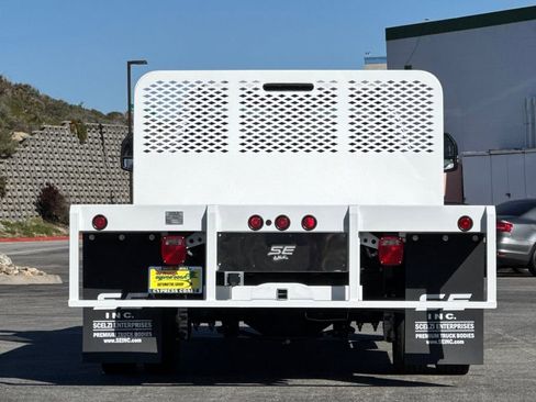 New 2025 Ford F550 4x4 Regular Cab Super Duty image 5