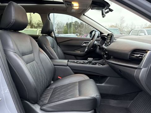 Used 2023 Nissan Rogue Platinum w/ Platinum Premium Package image 20