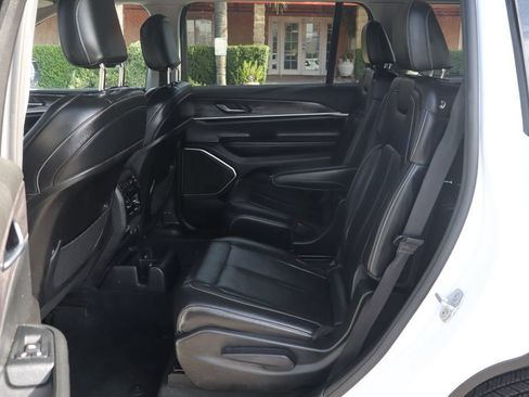 Used 2022 Jeep Grand Cherokee L Limited RWD image 44