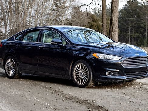 Used 2016 Ford Fusion Titanium image 8