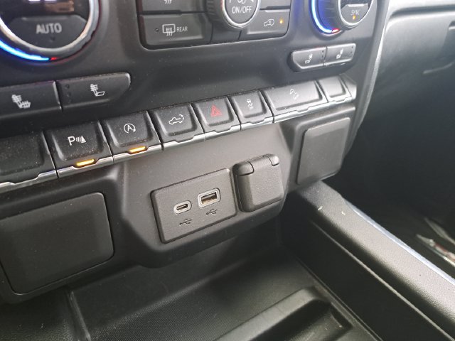 Used 2022 Chevrolet Silverado 1500 RST AWD/4WD image 13
