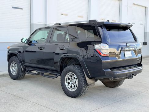 Used 2019 Toyota 4Runner TRD Pro AWD/4WD image 3