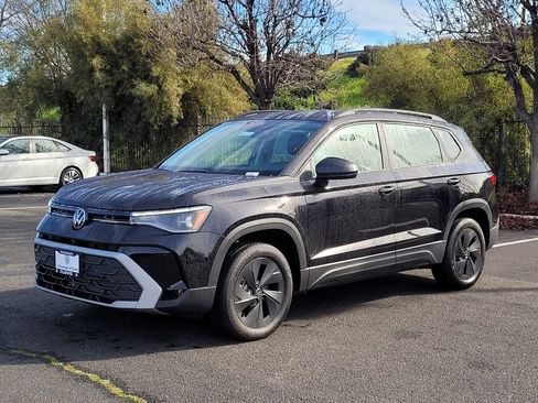 New 2026 Volkswagen Taos S FWD image 9