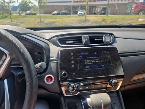 Used 2017 Honda CR-V EX image 2