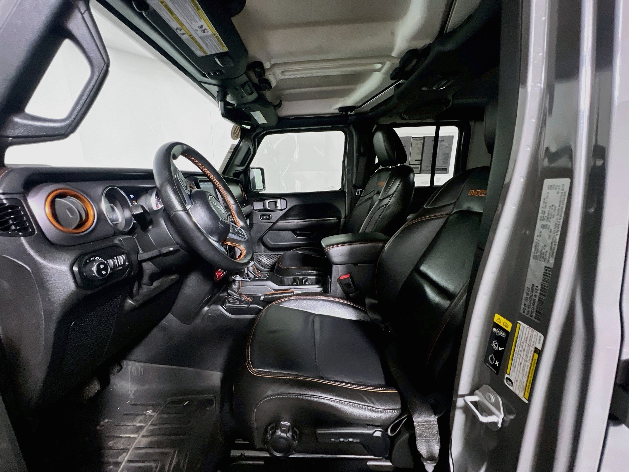 Used 2020 Jeep Gladiator Mojave AWD/4WD image 14