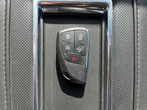 Used 2022 GMC Sierra 1500 SLT image 28