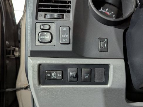 Used 2012 Toyota Tundra 4x4 Double Cab image 27