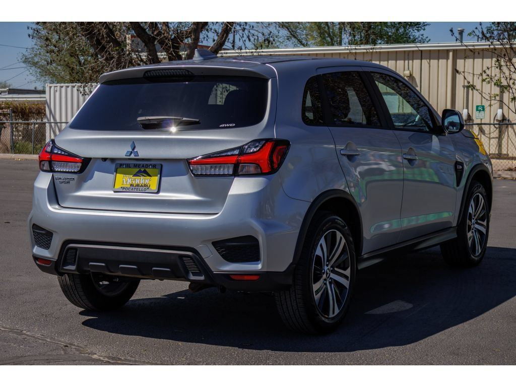 Used 2025 Mitsubishi Outlander Sport ES AWD/4WD image 3