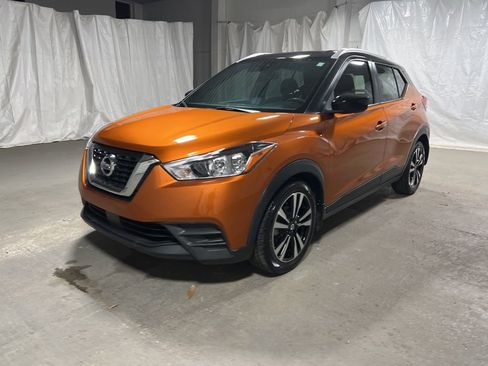 Used 2020 Nissan Kicks SV FWD image 3