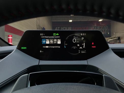 New 2026 Toyota Prius Plug-In Hybrid FWD image 37