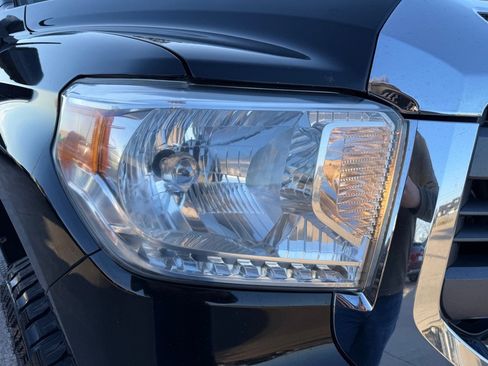 Used 2015 Toyota Tundra SR5 image 10