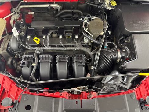 Used 2016 Ford Focus SE FWD image 39