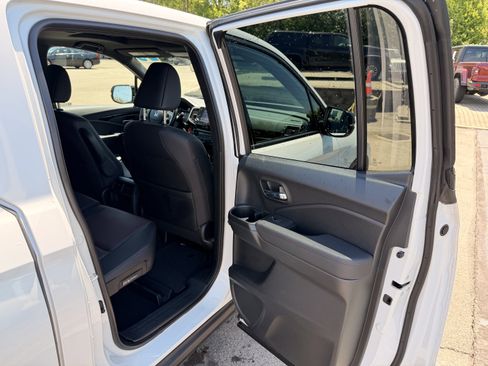 Used 2023 Honda Ridgeline Black Edition image 15